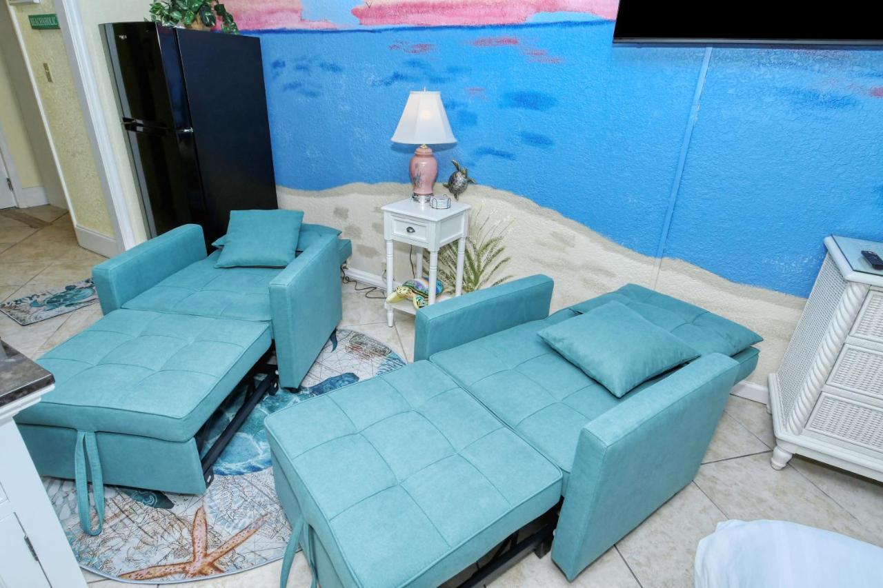 Waterfront Room, Heated Pool, Tiki Bar & Grill Sarasota Extérieur photo