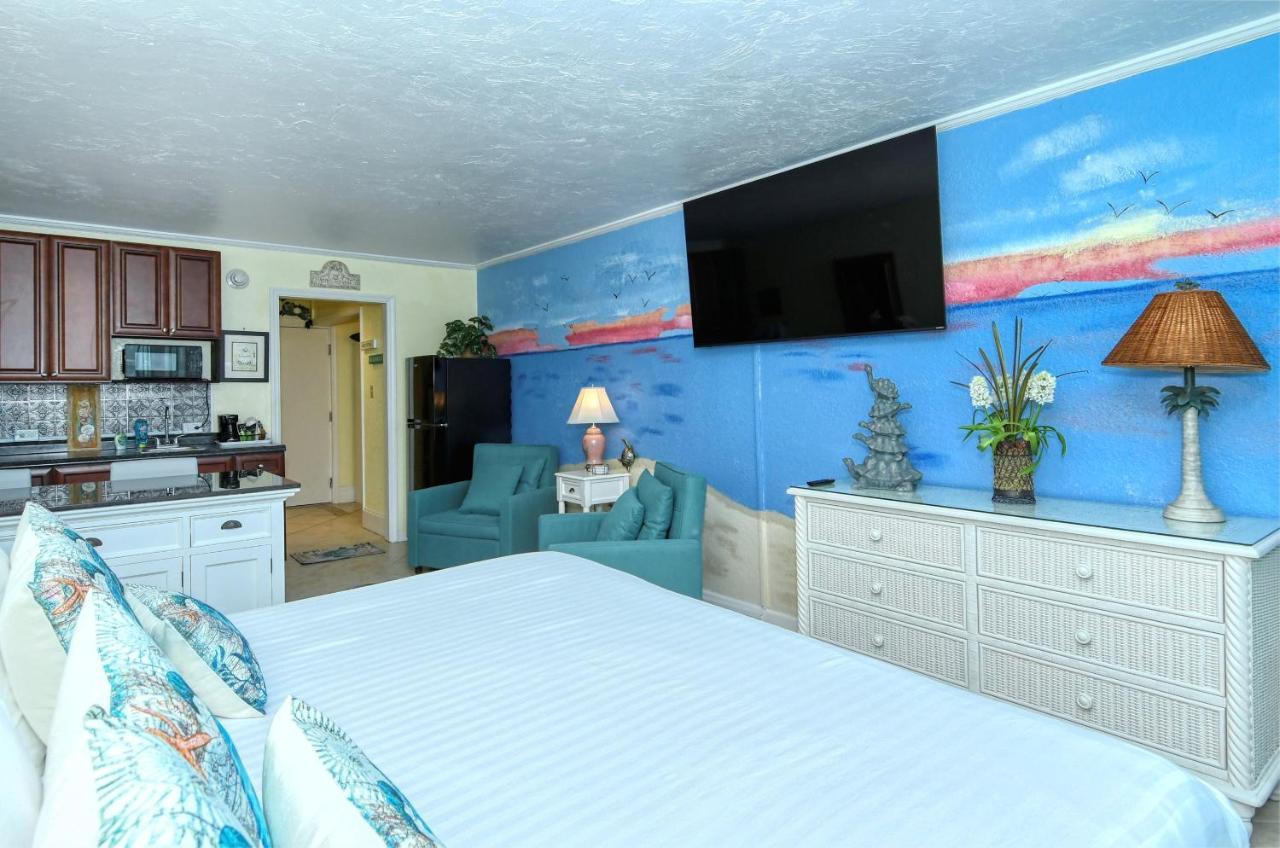 Waterfront Room, Heated Pool, Tiki Bar & Grill Sarasota Extérieur photo